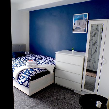 West Kensington - Santorini Apartments Londra Dış mekan fotoğraf